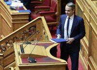 Greek Government Survives No-Confidence Motion over Handling of Crises