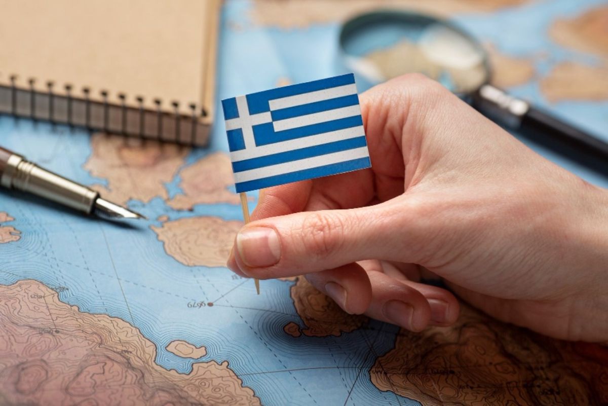 Ευρωβαρόμετρο: Επτά στους δέκα Έλληνες θεωρούν ότι η χώρα ωφελήθηκε από την ένταξη στην ΕΕ