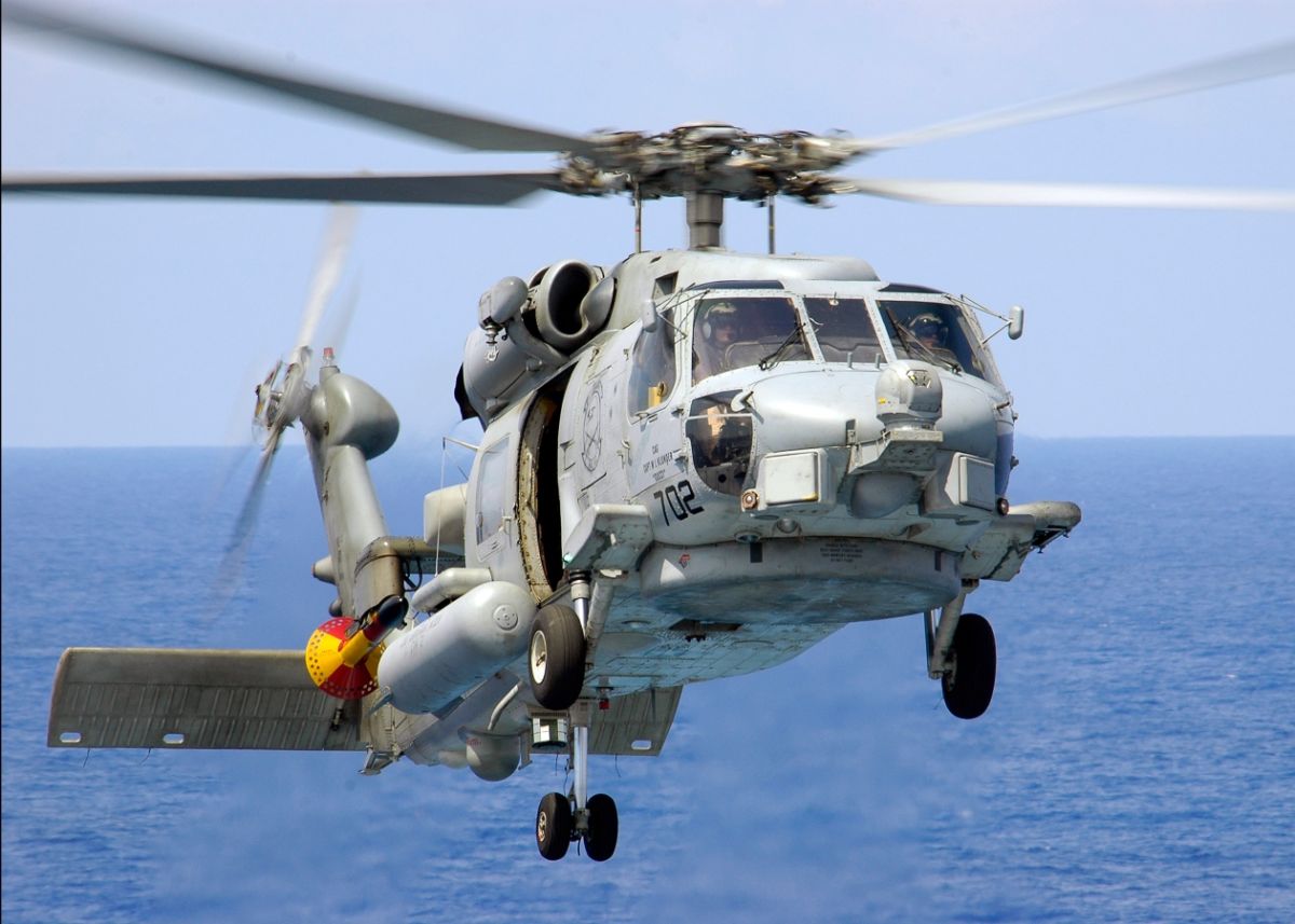 Τρία νέα ελικόπτερα Romeo MH-60R Seahawk παραλαμβάνει το Πολεμικό Ναυτικό