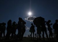 Η ολική έκλειψη ηλίου «κλείνει» εκατοντάδες σχολεία στις ΗΠΑ