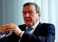 O Σρέντερ επιστρέφει ως… διαμεσολαβητής του Πούτιν: Μπορώ να φέρω ειρήνη