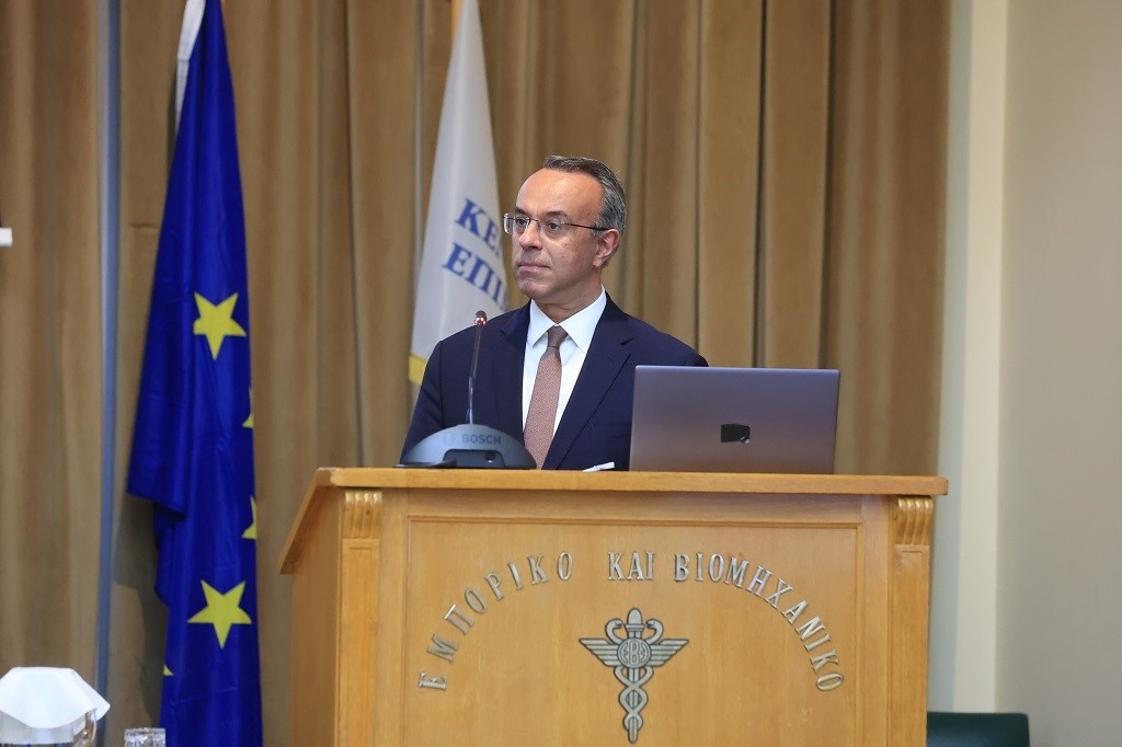 Σταϊκούρας: Οι βιώσιμες υποδομές και μεταφορές είναι καθοριστικές για ανάπτυξη του εμπορίου και των εξαγωγών
