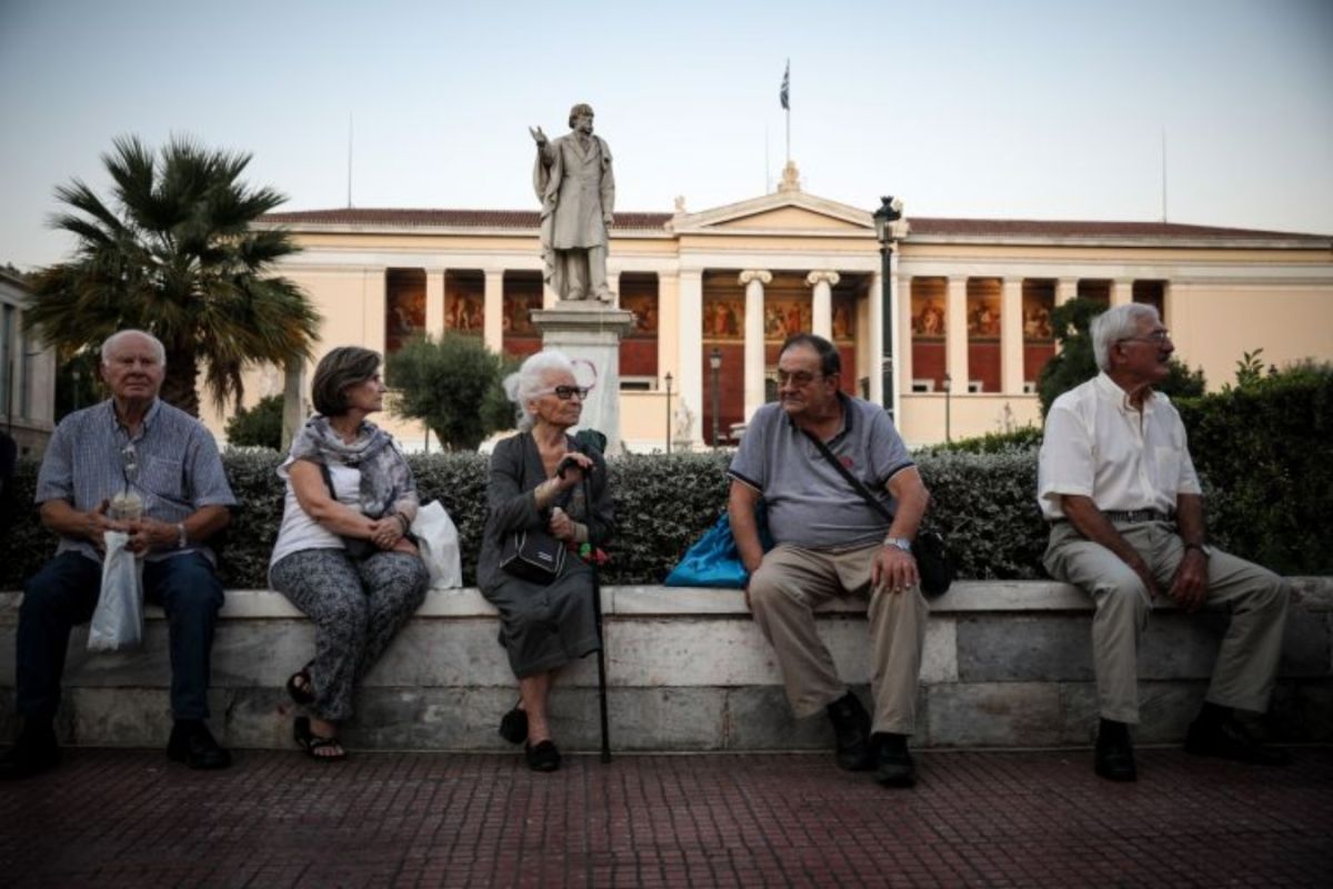 Αυτές είναι οι ημερομηνίες πληρωμής για τις συντάξεις Ιουλίου