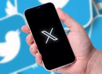 Χ (Twitter): Χάνει πελάτες και χρήστες – Τι απαντά ο Μασκ