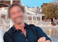 Συνελήφθη στη Βάρκιζα Ιταλός για απάτη 21 δισ. δολαρίων-Εμενε σε βίλα,κυκλοφορούσε με υπερπολυτελή αυτοκίνητα