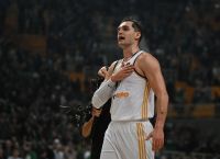 Αποθέωση Μπαρτζώκα από τον Χεζόνια!