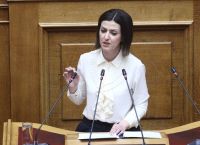Αγαπηδάκη: Πρωτοφανής συμπαράταξη με συμφέροντα που επιχειρούν την αποσταθεροποίηση της εκλεγμένης κυβέρνησης