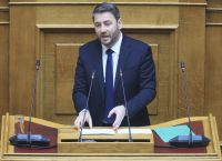 Γιατί υποχωρεί το ΠΑΣΟΚ