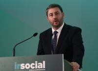 ΠΑΣΟΚ: Οι δημοσκοπήσεις φέρνουν εσωστρέφεια – Το “σενάριο εξόδου” για τον Ανδρουλάκη
