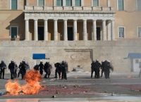 Επεισοδιακή η ψήφιση του νομοσχεδίου για τα ιδιωτικά ΑΕΙ – Ένταση εντός και εκτός Βουλής