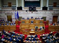 Διακομματική εγρήγορση για την έξαρση της έμφυλης βίας