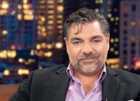 Δημήτρης Μάλλιος: Μένουμε μόνιμα στην Ελλάδα, έχω πουλήσει τα πάντα στην Αμερική