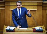 Μητσοτάκης σε Ανδρουλάκη: Πρόθυμος να μεταλλάξει το ΠΑΣΟΚ σε πράσινο ΣΥΡΙΖΑ