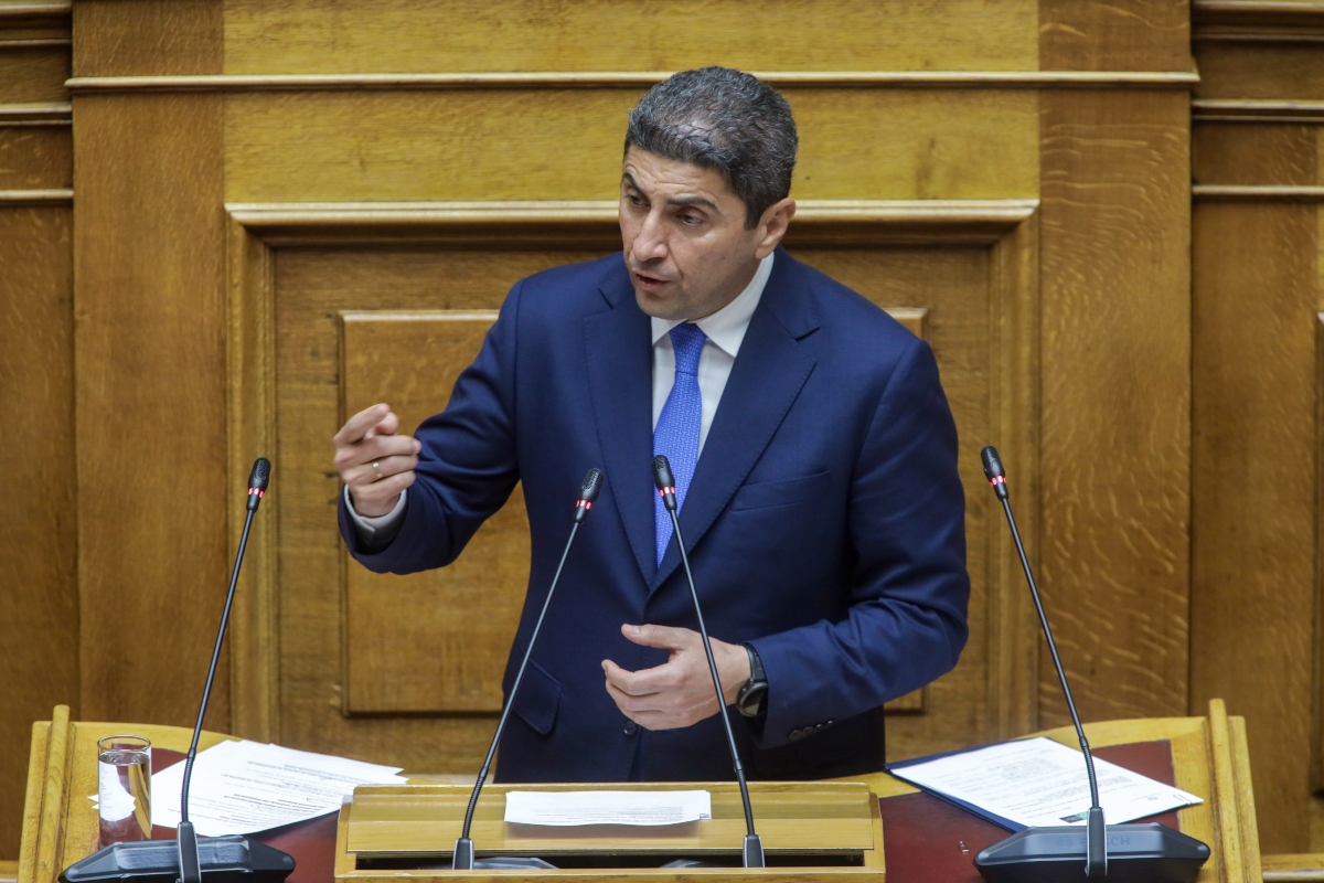 Αυγενάκης: Μήνυση από τον υπάλληλο του αεροδρομίου για εξύβριση και απειλή [vid]