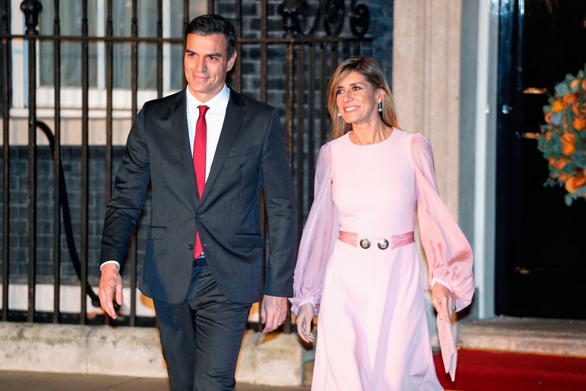 Η άκρα δεξιά ωθεί τον Σάντσεθ σε παραίτηση