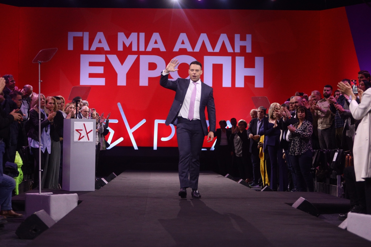 Ανασύσταση του αντι-ΣΥΡΙΖΑ μετώπου βλέπει η Κουμουνδούρου