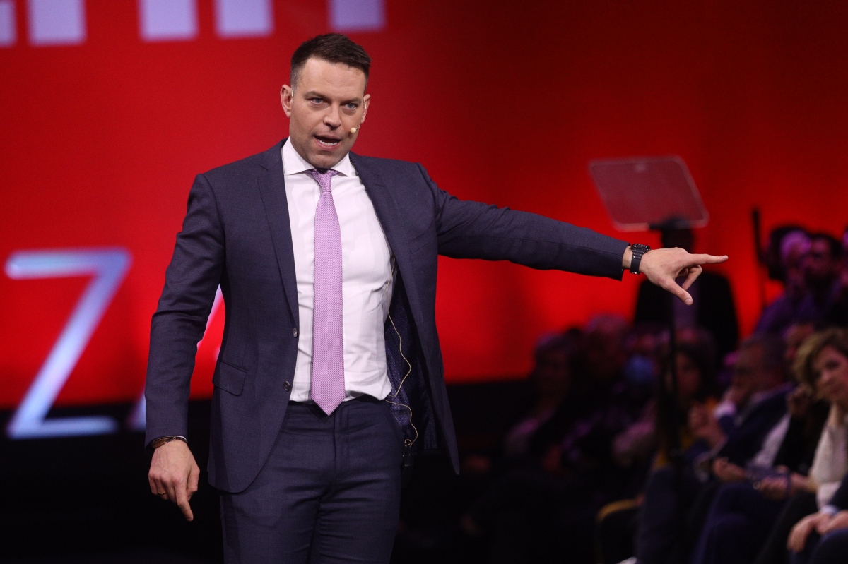 Άρχισαν τα αυτογκόλ στον ΣΥΡΙΖΑ