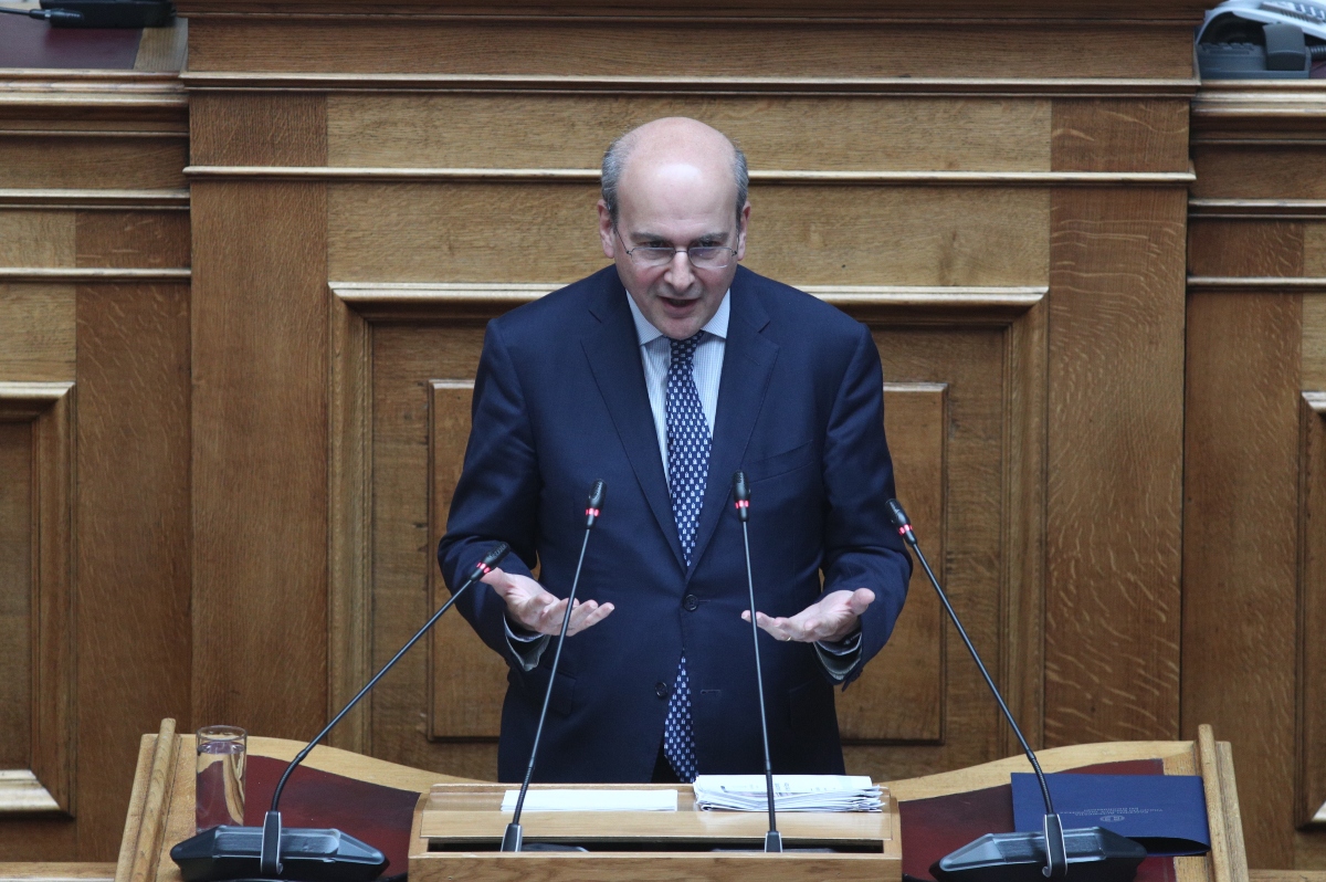 Υπ. Οικονομικών: Τσουχτερά πρόστιμα σε όσους κλείνουν τις παραλίες