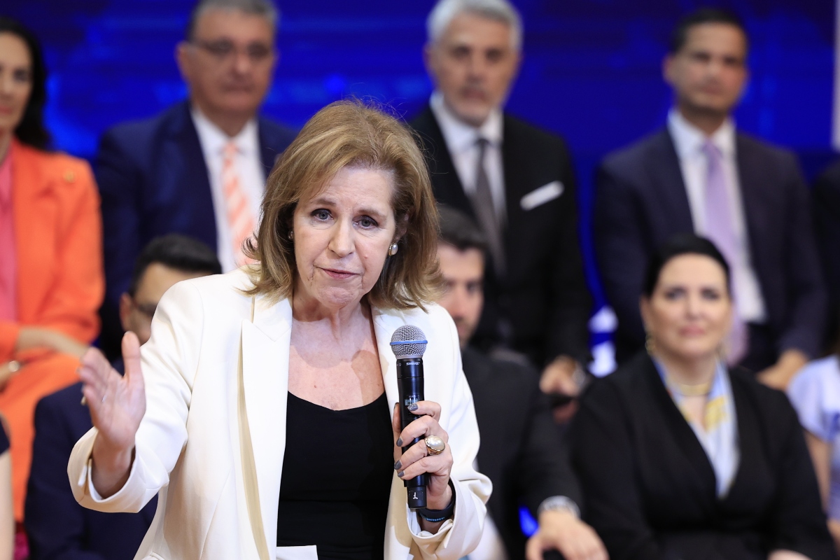 Η Χριστοφιλοπούλου “μαρτύρησε” το λόγο της υποψηφιότητας Μπελέρη