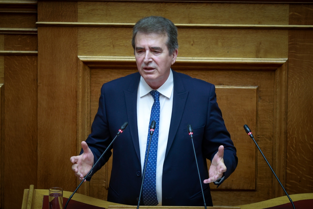 Χρυσοχοΐδης: Εξασφαλίζουμε σε κάθε περιοχή ένα safe house για τις γυναίκες