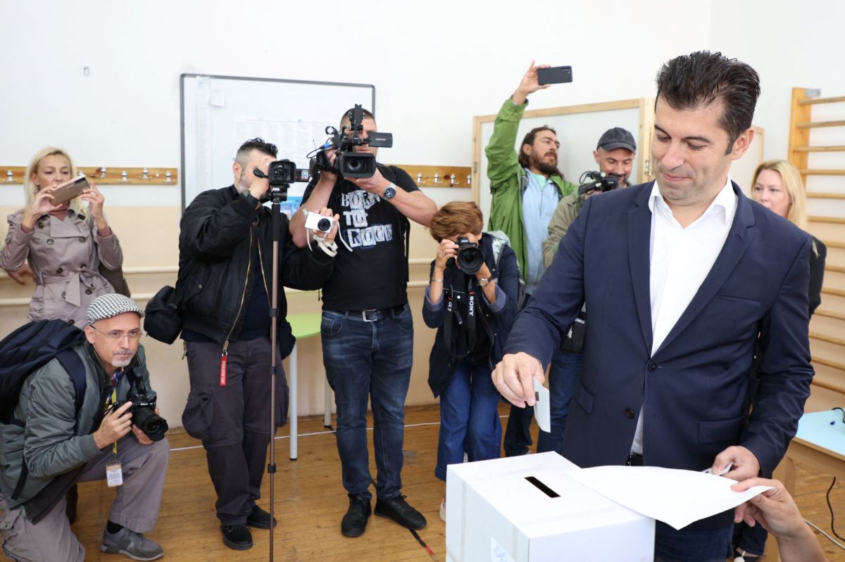 Ξανά εκλογές στη Βουλγαρία με φόντο Δύση και Ρωσία