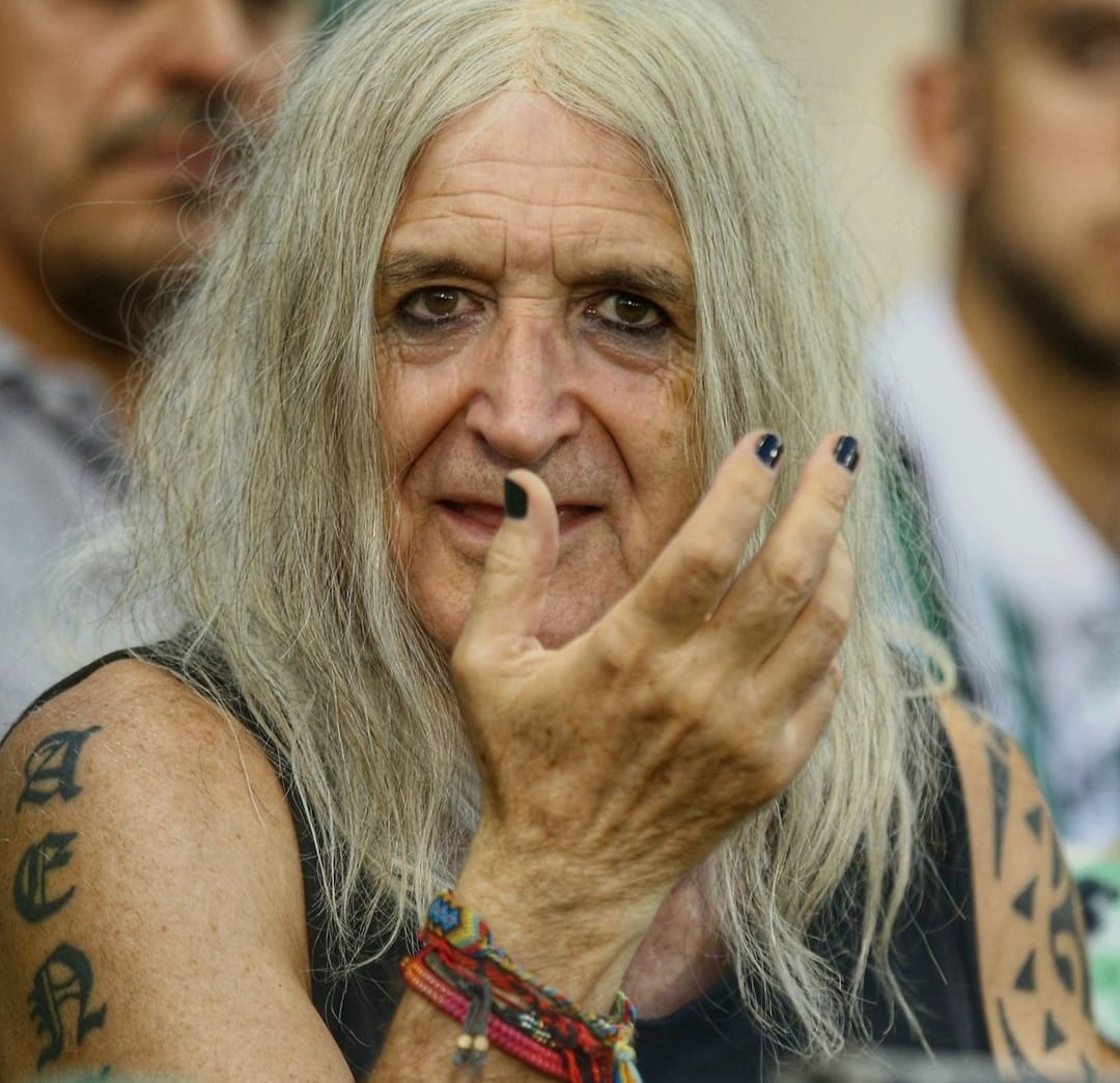 Καρβέλας: «Θεωρώ λάθος οι ομοφυλόφιλοι να επιθυμούν τον γάμο»