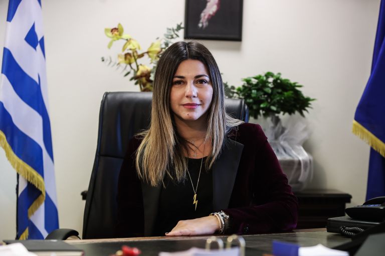 Ζαχαράκη: Θεσμική πρόσκληση στους Έλληνες της διασποράς για συμμετοχή στο Δημογραφικό