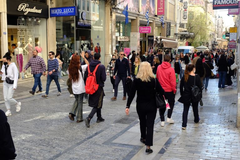 Υψηλότερος του περυσινού αναμένεται εφέτος ο Πασχαλινός τζίρος-Σε ισχύ από σήμερα το καλάθι του Πάσχα