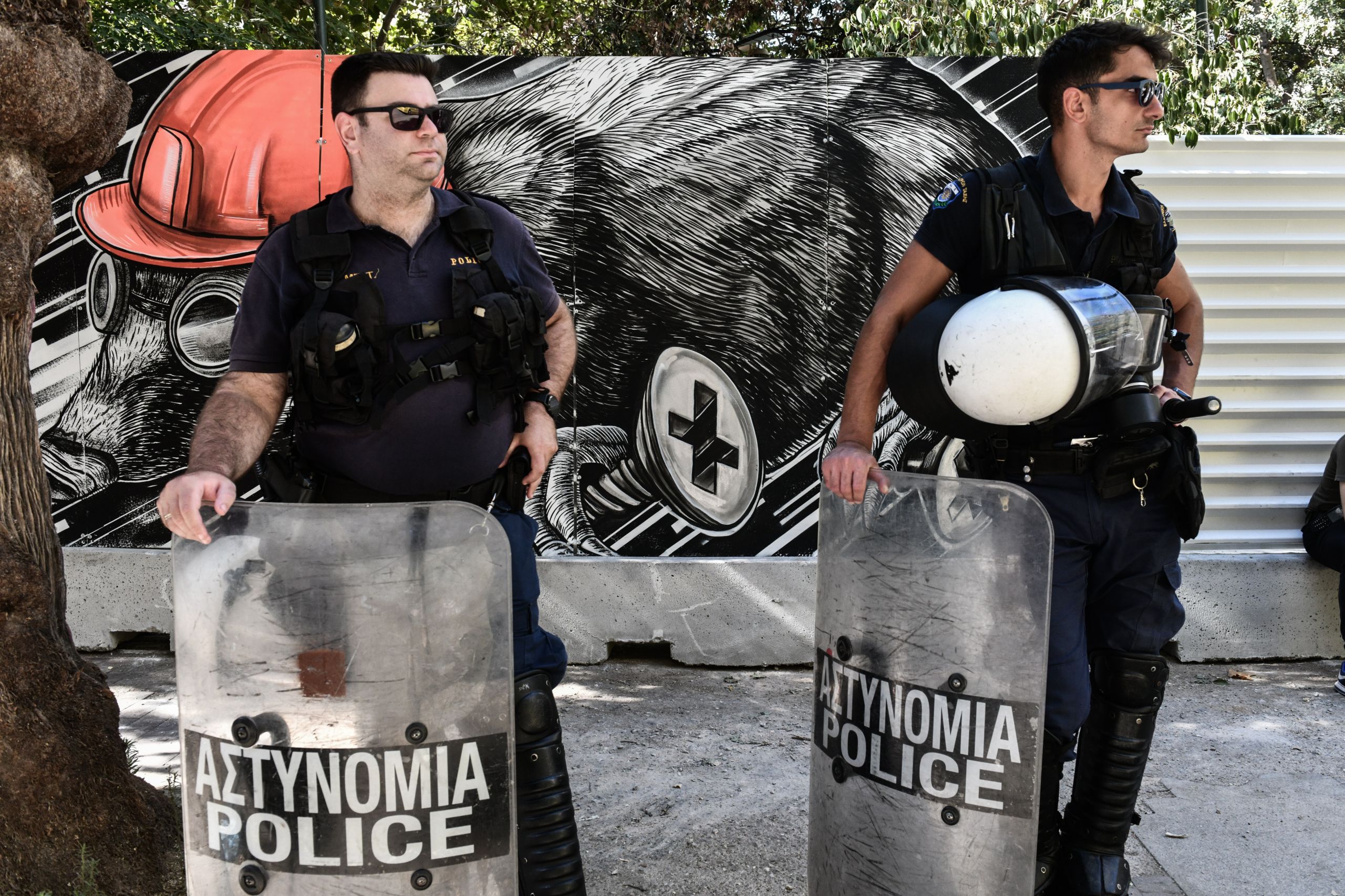 «Έκλεψα ένα πορτοφόλι στην Ομόνοια»: Οι διάλογοι της σπείρας πορτοφολάδων που έκλεβαν ηλικιωμένοι