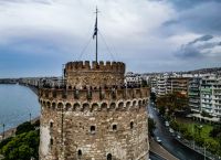 Άνδρας έπεσε από τον Λευκό Πύργο