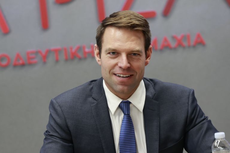 Κασσελάκης: «Είμαι και ηγέτης, είμαι και για μπύρες» [vid]