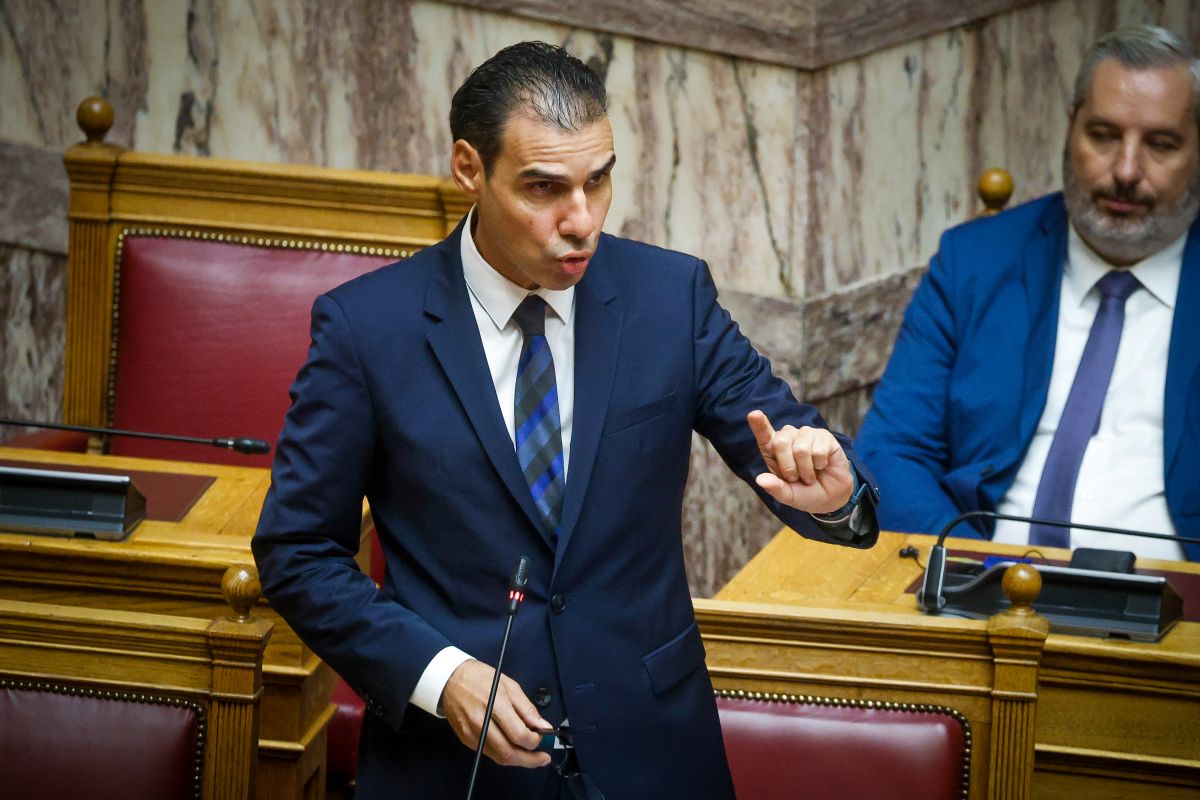 Θεμιστοκλέους: Αδιαπραγμάτευτη η πρόσβαση των ασθενών στα φάρμακα
