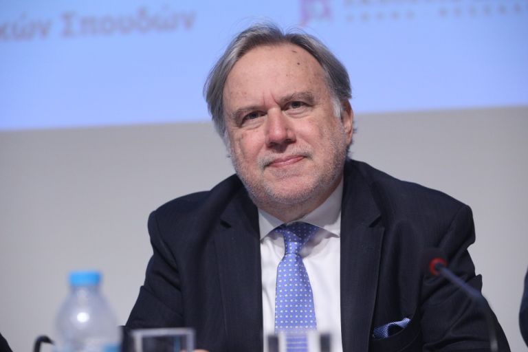 Κατρούγκαλος καρφώνει Πολάκη μετά τις κατηγορίες σε βάρος του για τη θέση στον ΟΗΕ [vid]