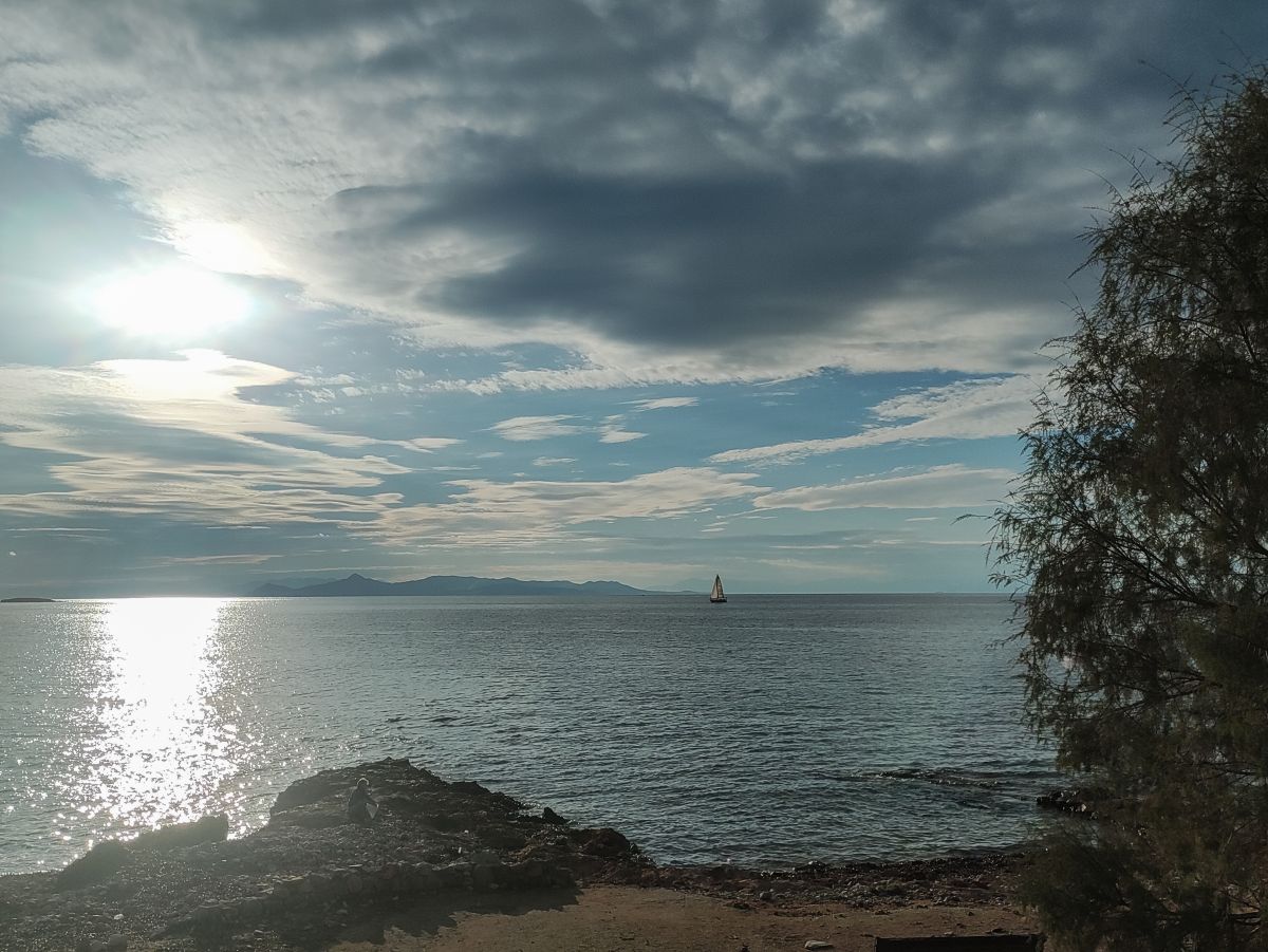 Καιρός: Ηλιοφάνεια με θερμοκρασίες Μαΐου – Στους 26 βαθμούς Κελσίου θα φτάσει ο υδράργυρος στην Αθήνα