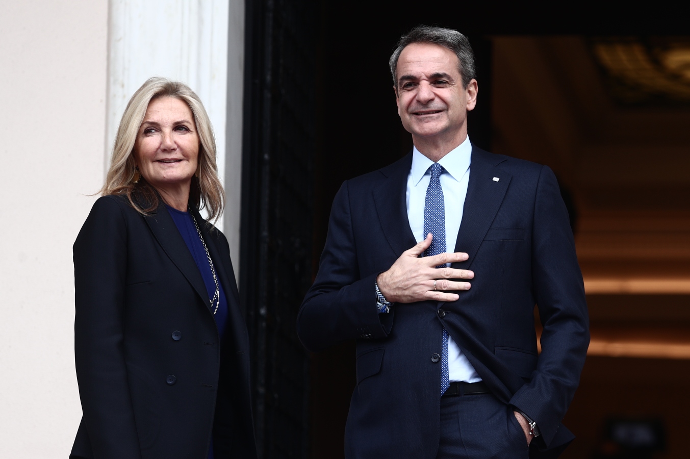 Μητσοτάκης: Να αντιπαραταθεί μαζί μου όποιος θέλει, όχι με την οικογένειά μου