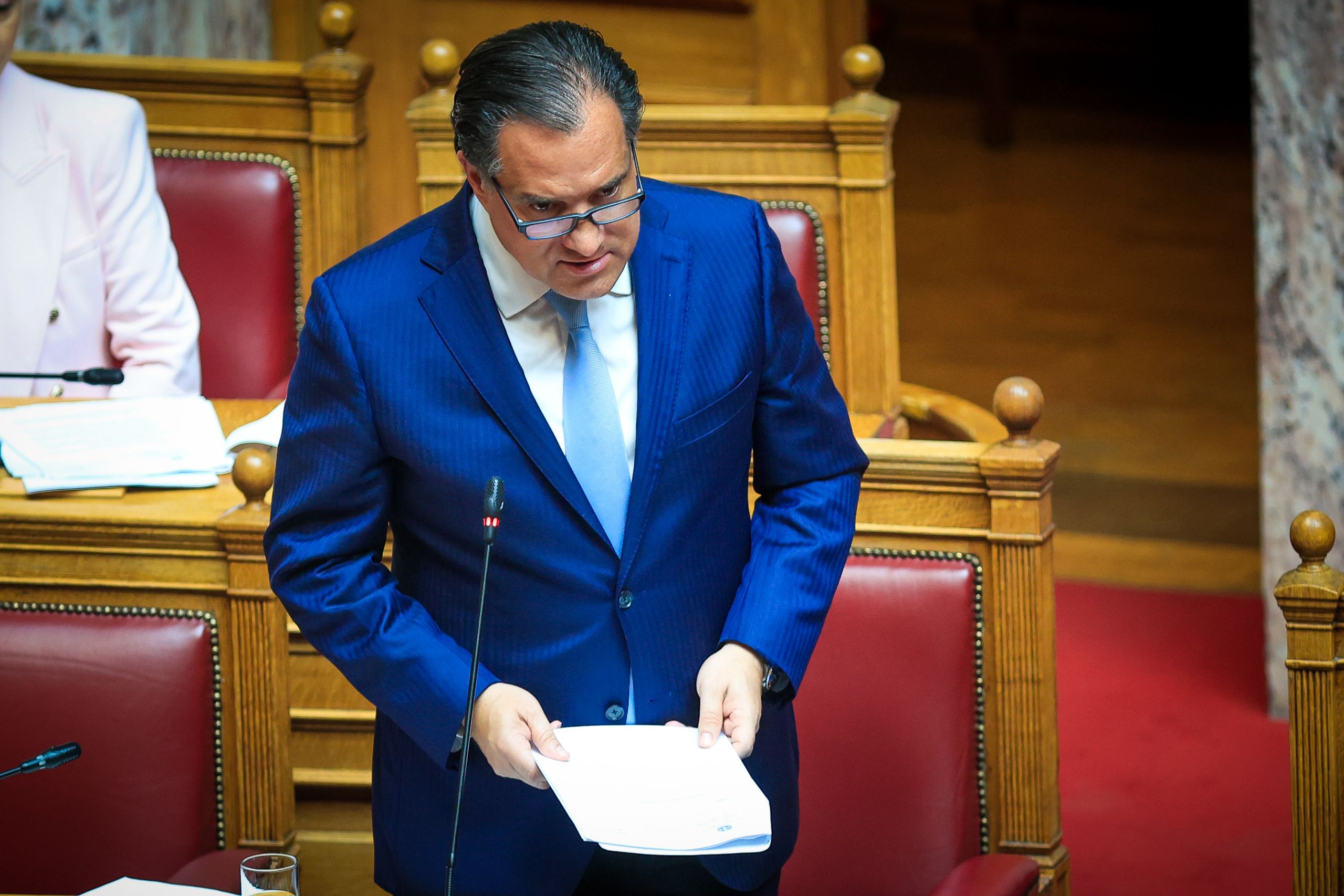 Άδωνις: Το ΠΑΣΟΚ είναι αντίθετο σε κάθε προσπάθεια να γίνει  ελκυστικότερη η θέση του γιατρού στο ΕΣΥ
