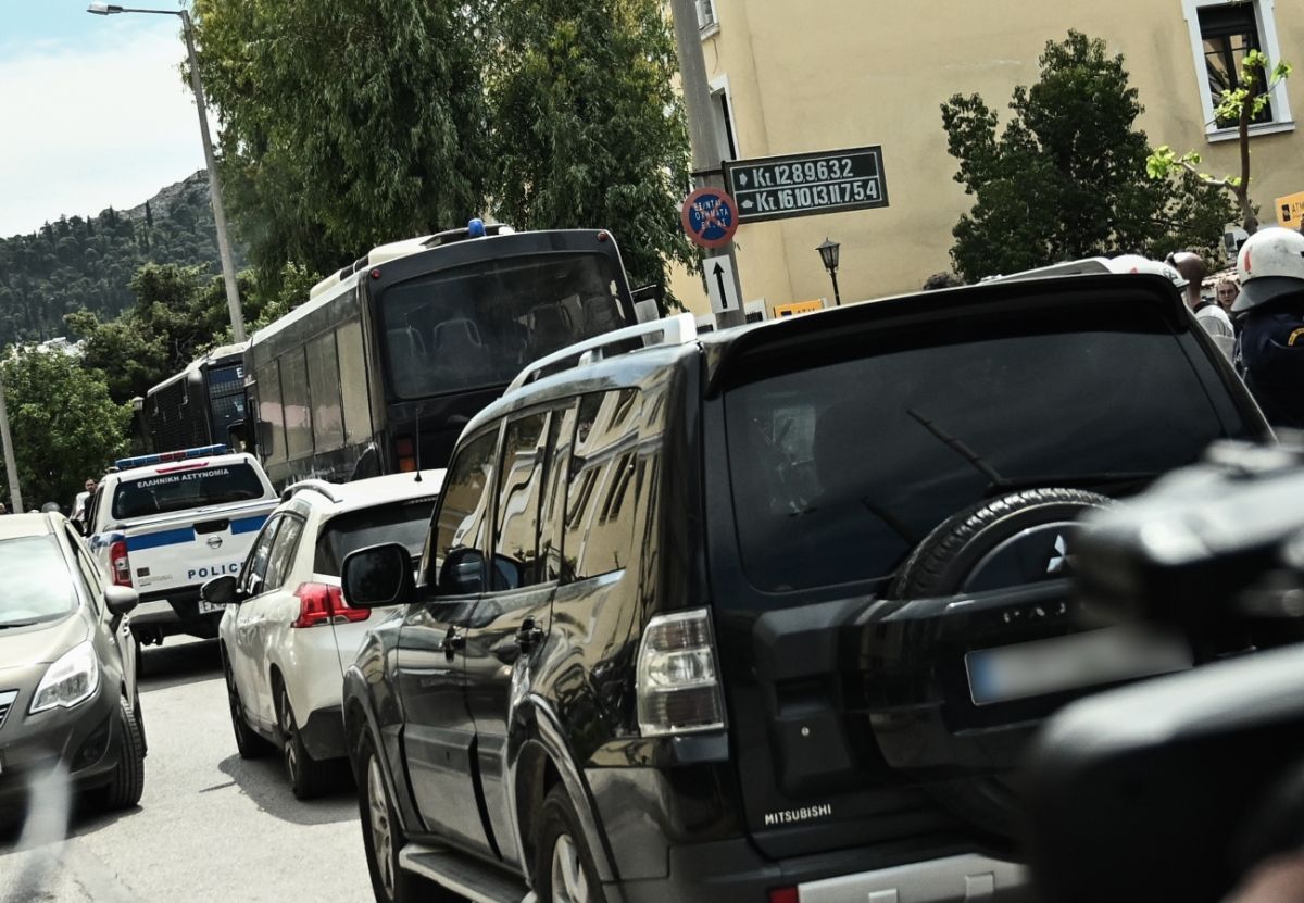Άγιοι Ανάργυροι: Στην Ευελπίδων ο 39χρονος κατηγορούμενος – Τι θα ισχυριστεί στην απολογία του