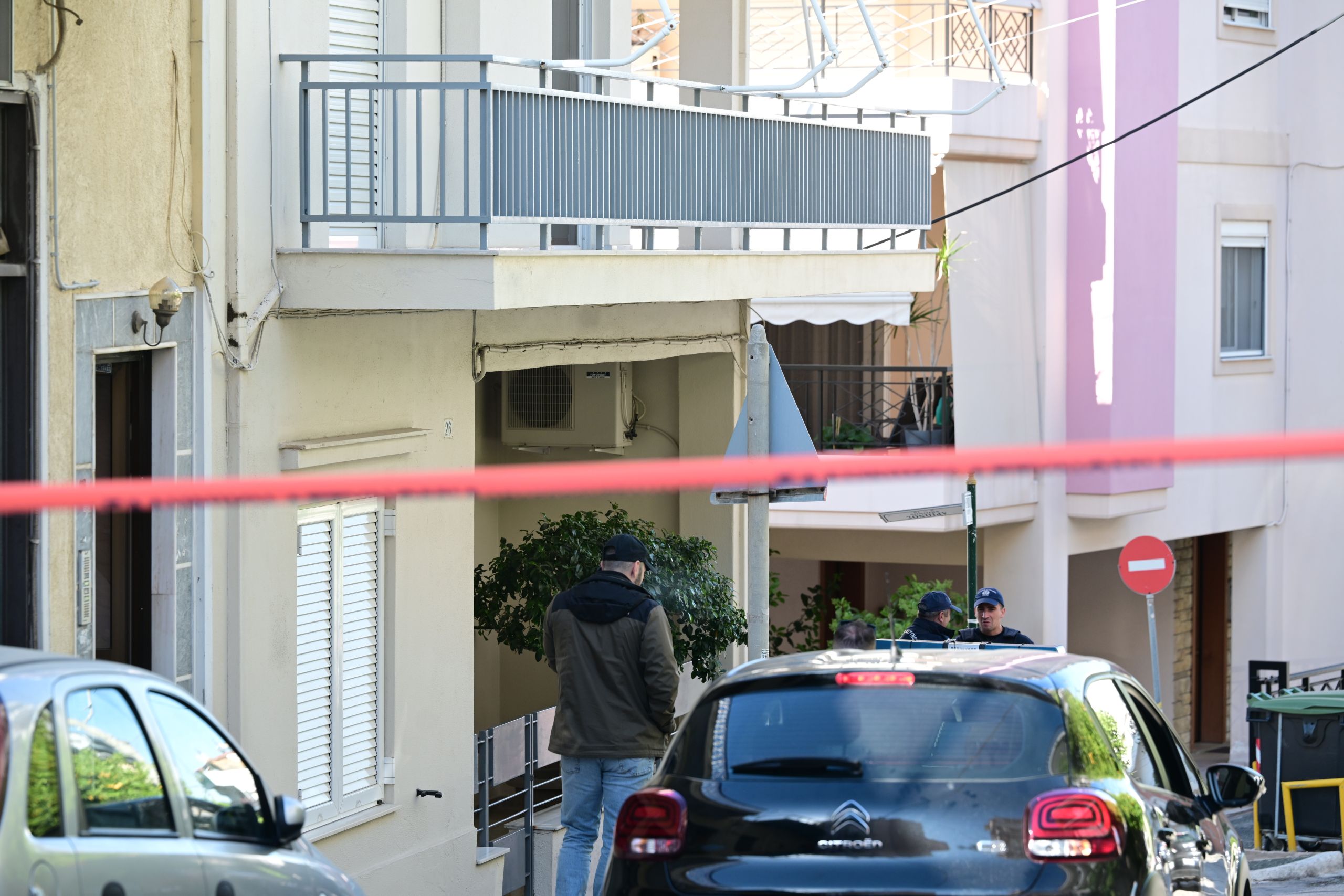 Ηλιούπολη: Το ενδεχόμενο διπλής δολοφονίας εξετάζει η ΕΛ.ΑΣ – Το στοιχείο που ενισχύει το σενάριο
