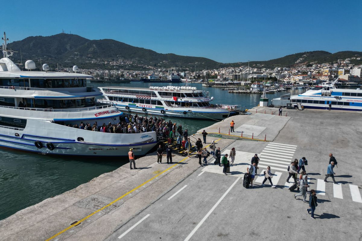 Οι πρώτοι εκδρομείς του Πάσχα αναχωρούν από την πόλη