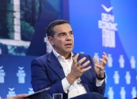 Τσίπρας στους Δελφούς: Είμαι ενεργός πολιτικά -Η Αριστερά να επαναπροσεγγίσει την πολιτική δεν είναι TikTok