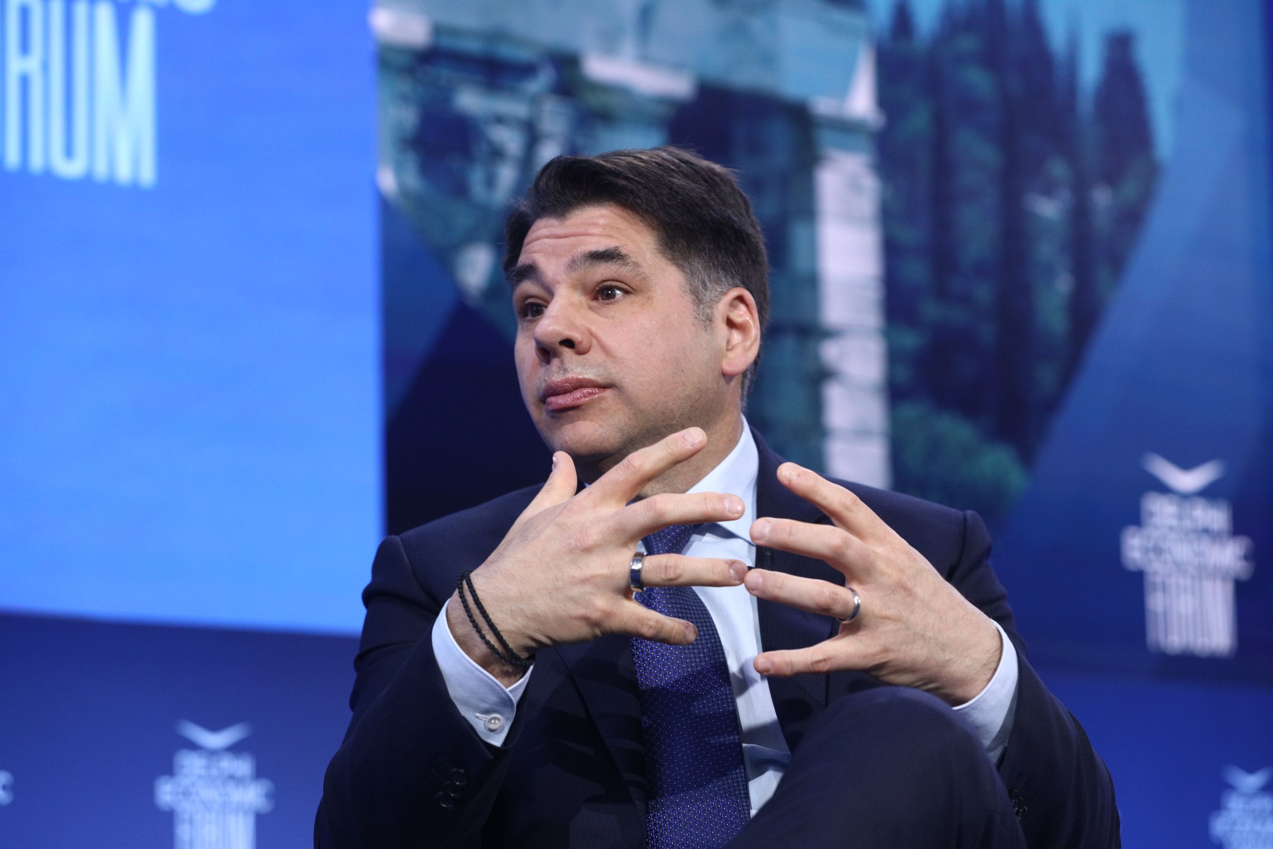 Φόρουμ των Δελφών – Τσούνης: «Δέσμευση των ΗΠΑ για εκσυγχρονισμό του ελληνικού στρατού»