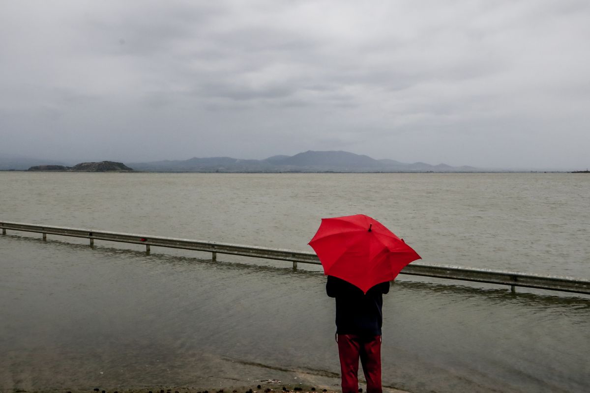 Καιρός: Υποχωρεί σταδιακά η ζέστη -Βροχές στα βόρεια από Πέμπτη