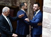 Δίωξη για κακούργημα στον ανεξάρτητο βουλευτή Κωνσταντίνο Φλώρο [VID]