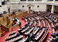 Ξυλοδαρμός στη Βουλή: Σύσσωμη η καταδίκη από τα κόμματα – Τι απαντά η Ελληνική Λύση [vid]