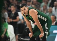 Euroleague: Παναθηναϊκός και Ολυμπιακός στη μάχη των πλέι οφ – Τι ώρα παίζουν