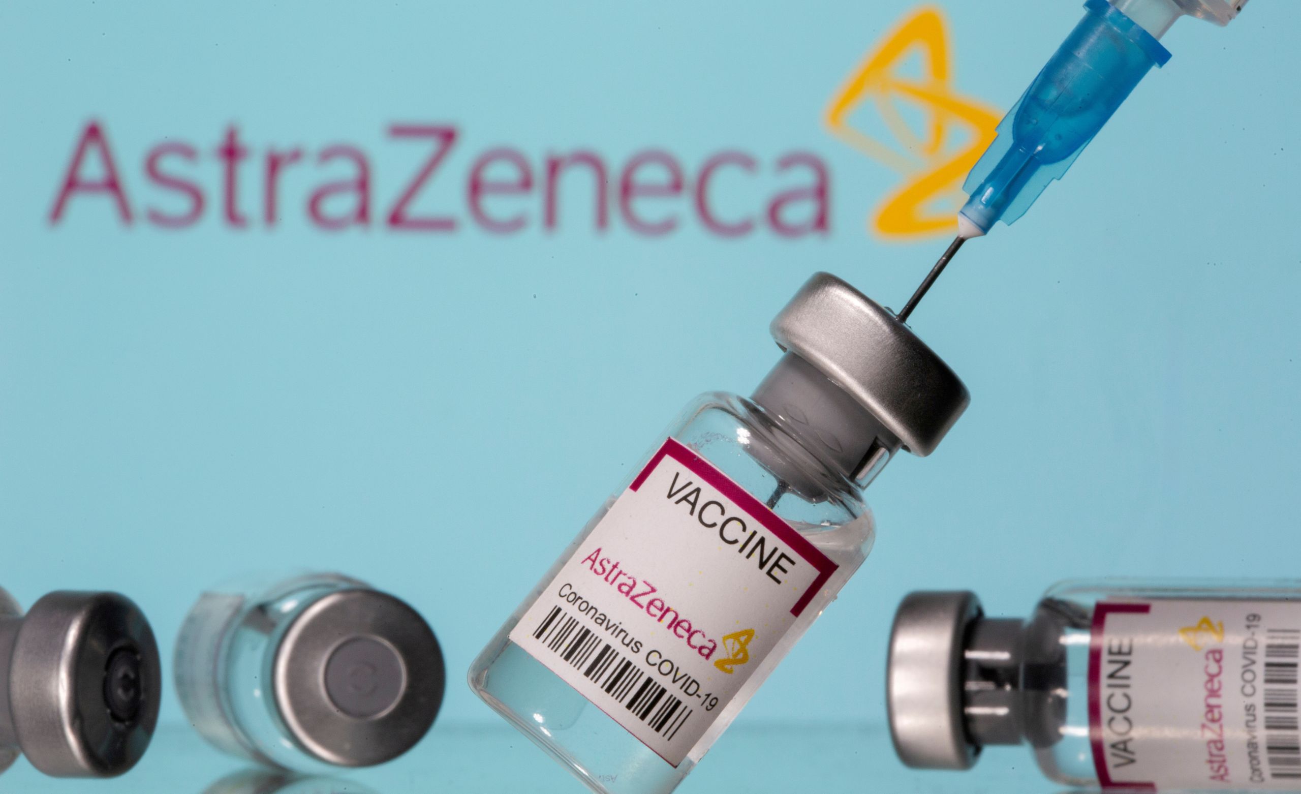 Ηνωμένο Βασίλειο: Η AstraZeneca αντιμέτωπη με δεκάδες μηνύσεις για το εμβόλιο του κορονοϊού