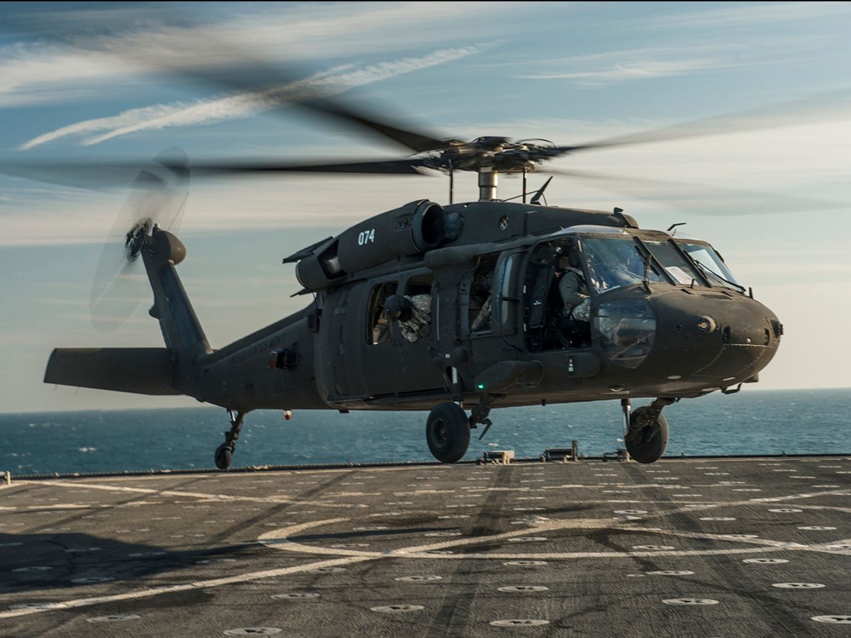 Έκλεισε η συμφωνία για 35 ελικόπτερα Black Hawk με 1,15 δισ. ευρώ