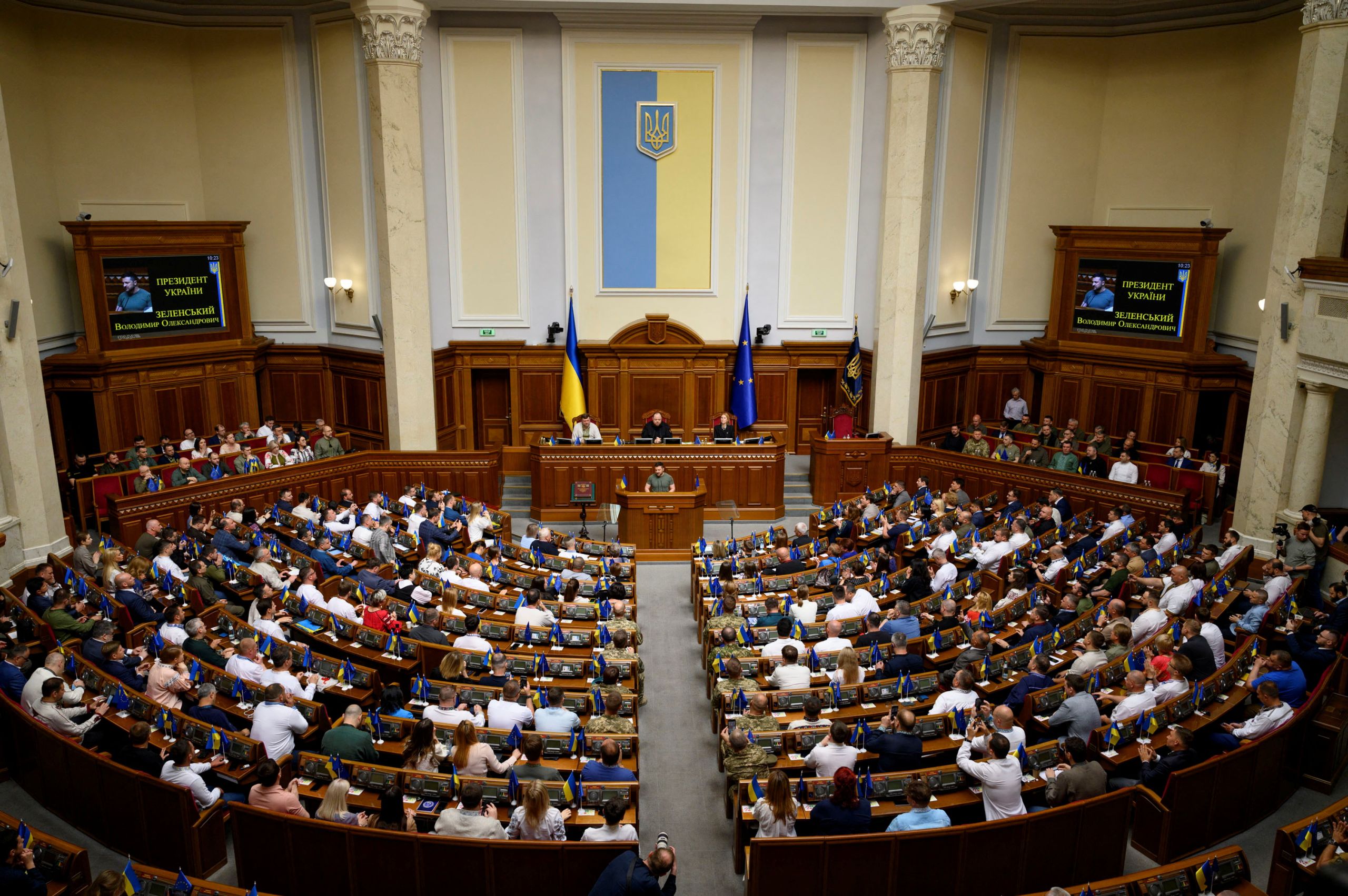 Η ουκρανική Βουλή ενέκρινε το αμφιλεγόμενο νομοσχέδιο για την επιστράτευση