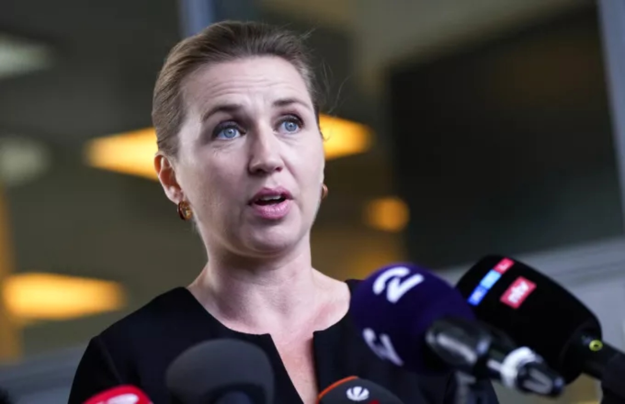 Η πρωθυπουργός της Δανίας έδωσε στη δημοσιότητα προσβολές και απειλές που δέχεται στα social media
