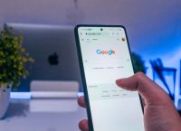 Η άγνωστη λειτουργία της Google που σου γλιτώνει λεφτά -Πώς θα τη χρησιμοποιήσεις
